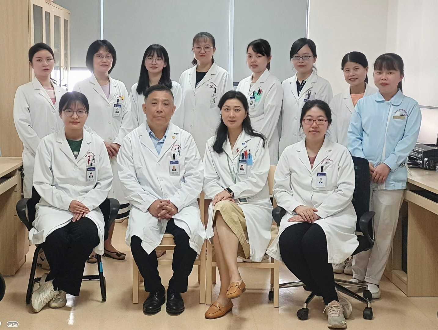 心电图室科室人员.jpg